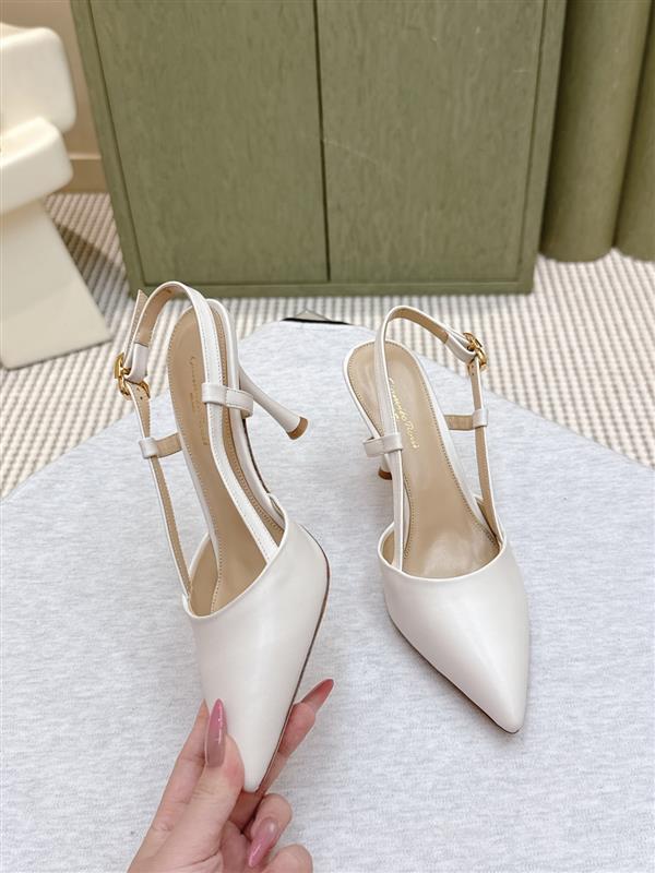 2025112810123582 300